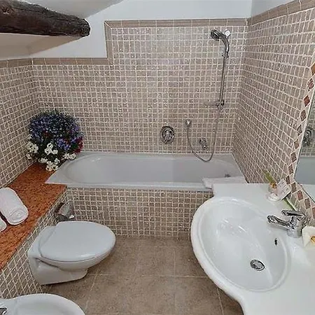 Alloggi Al Mercante Otel Venedik